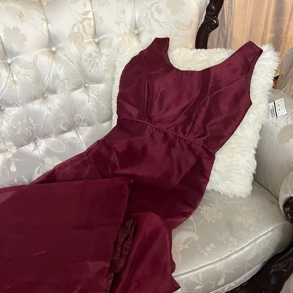 2 Identical custom made Gown ( small and Medium) NWOT - Picture 4 of 11